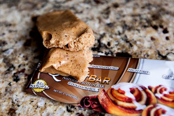 Протеїновий батончик Quest Nutrition Protein Bar (60 g) cinnamon roll